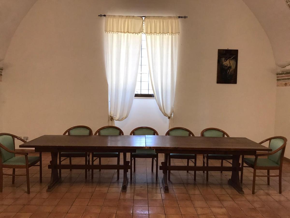 Готель Convento Di Stignano Rignano Garganico Екстер'єр фото