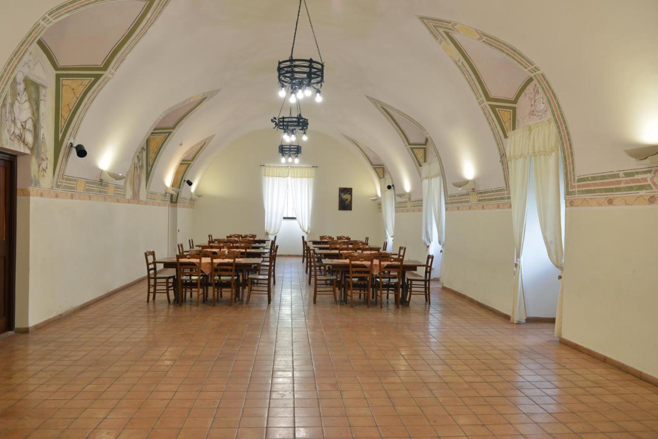 Готель Convento Di Stignano Rignano Garganico Екстер'єр фото