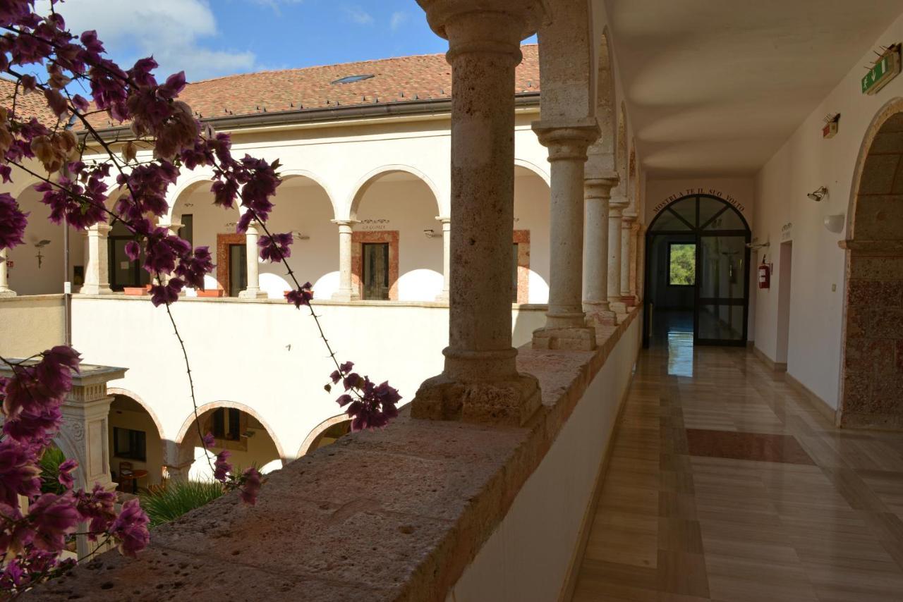 Готель Convento Di Stignano Rignano Garganico Екстер'єр фото