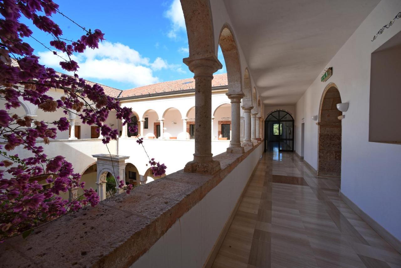 Готель Convento Di Stignano Rignano Garganico Екстер'єр фото