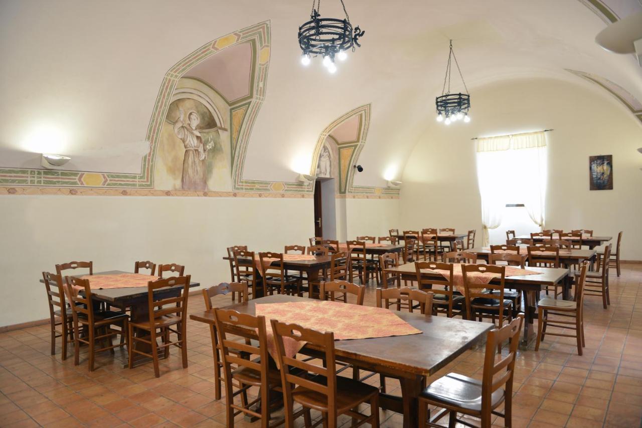Готель Convento Di Stignano Rignano Garganico Екстер'єр фото