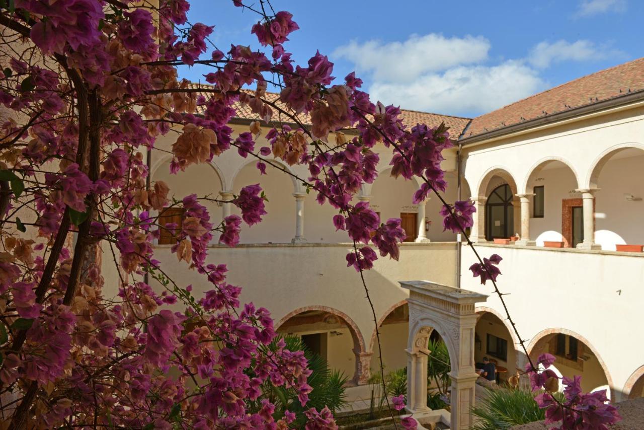 Готель Convento Di Stignano Rignano Garganico Екстер'єр фото