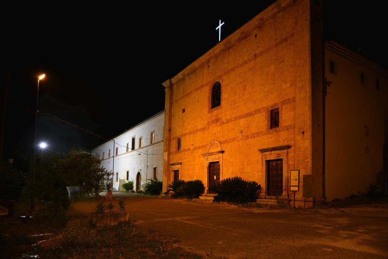 Готель Convento Di Stignano Rignano Garganico Екстер'єр фото