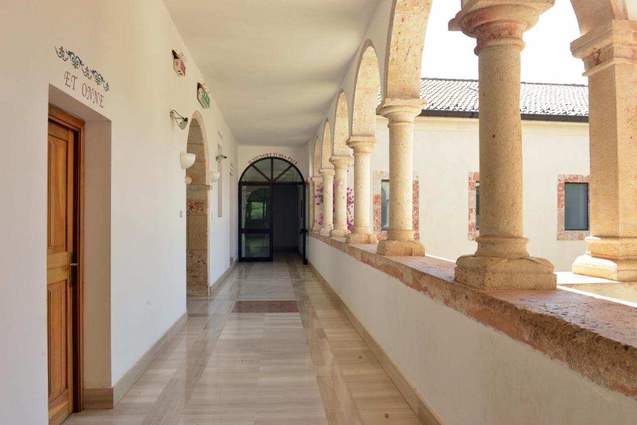 Готель Convento Di Stignano Rignano Garganico Екстер'єр фото