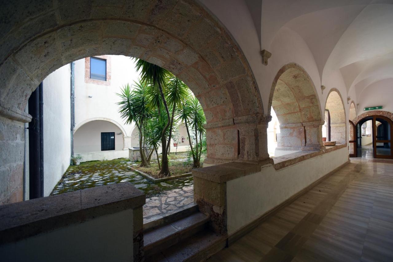 Готель Convento Di Stignano Rignano Garganico Екстер'єр фото