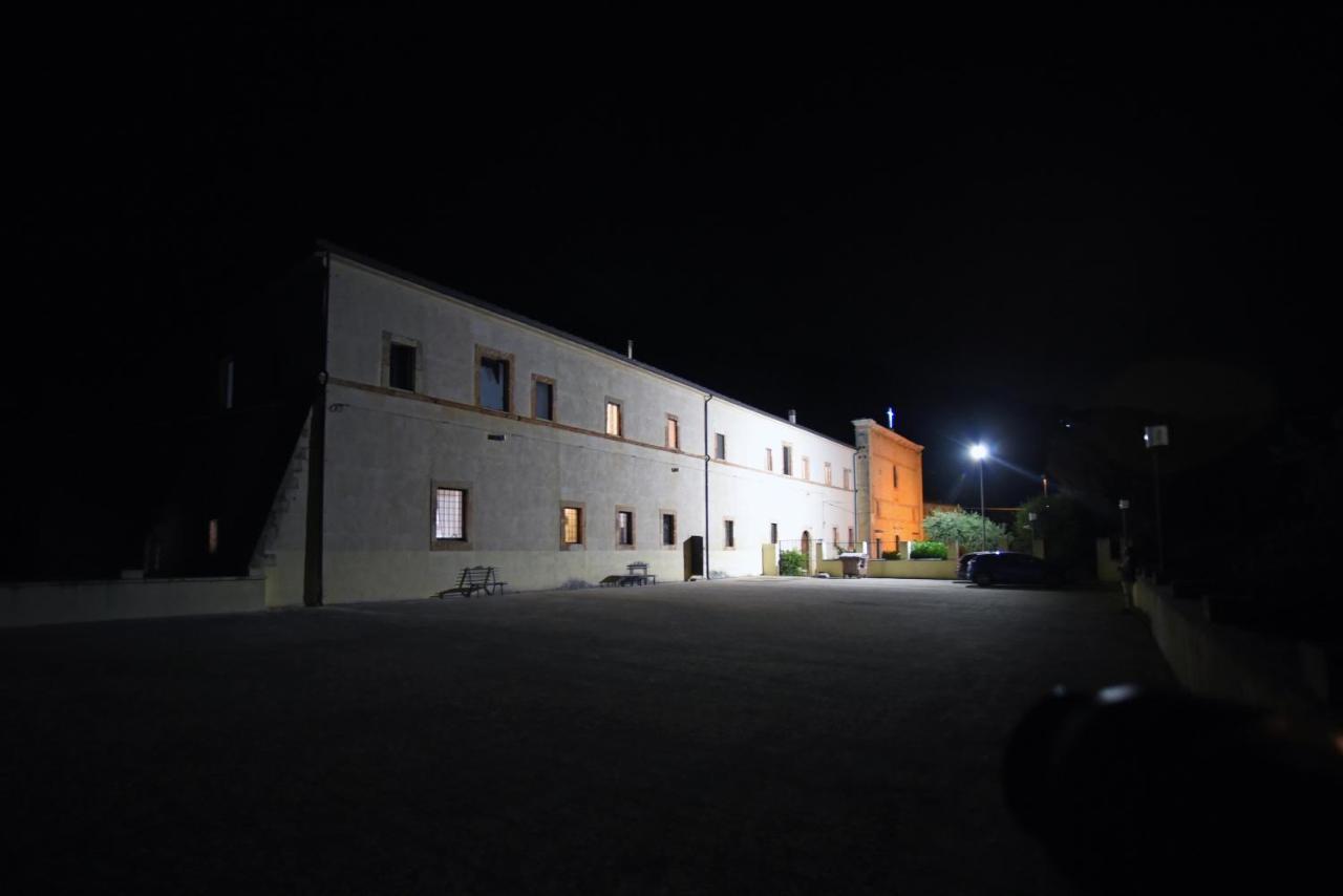 Готель Convento Di Stignano Rignano Garganico Екстер'єр фото