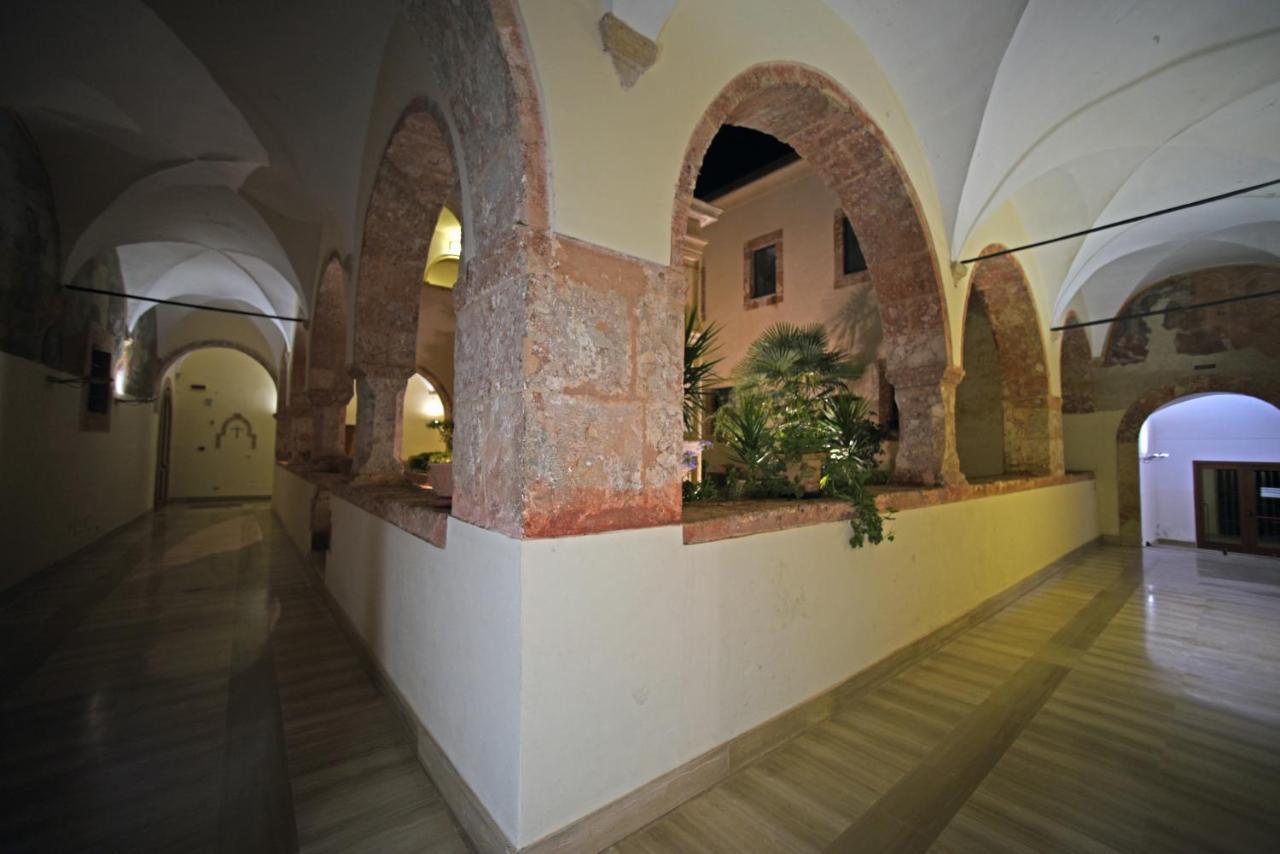 Готель Convento Di Stignano Rignano Garganico Екстер'єр фото