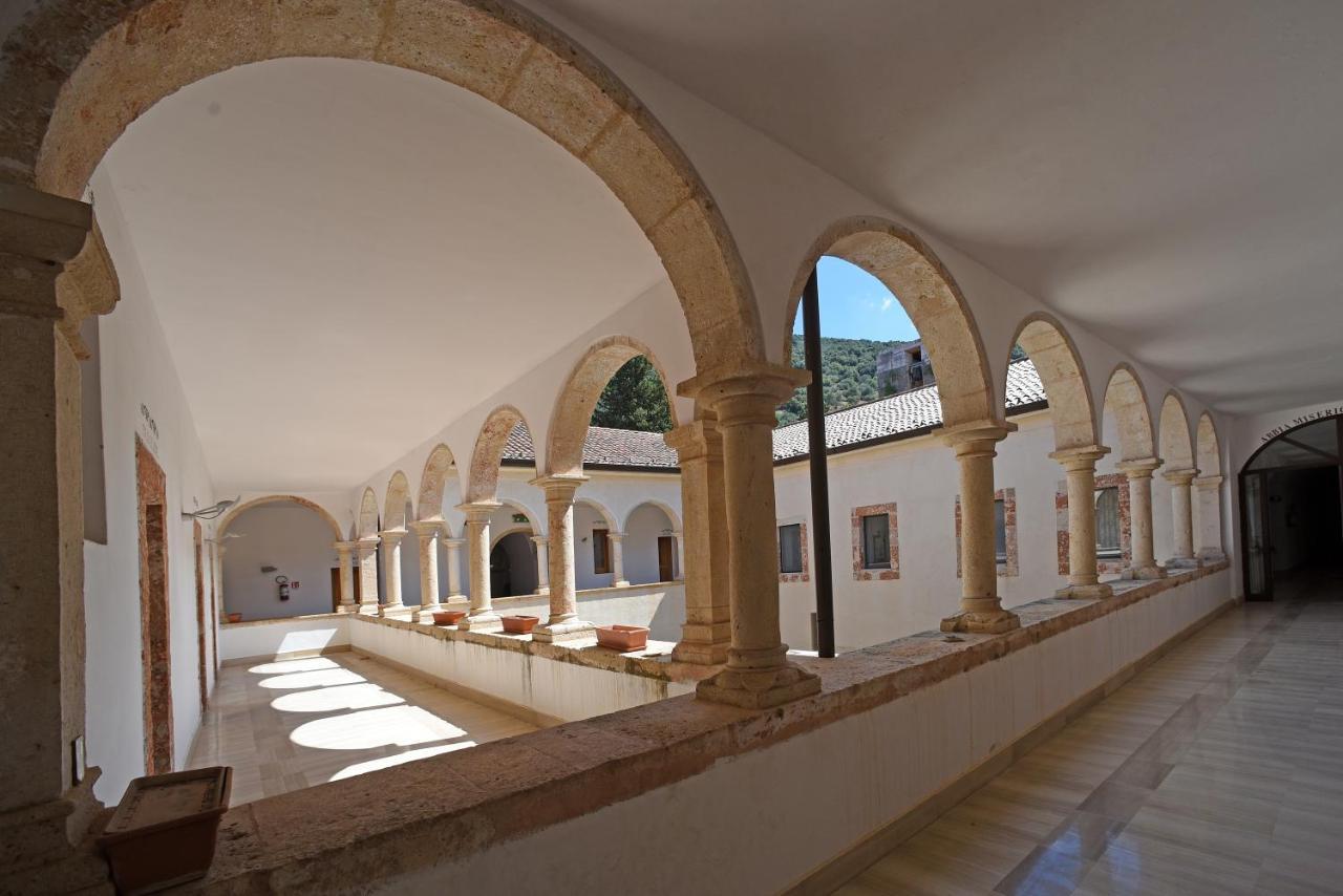 Готель Convento Di Stignano Rignano Garganico Екстер'єр фото