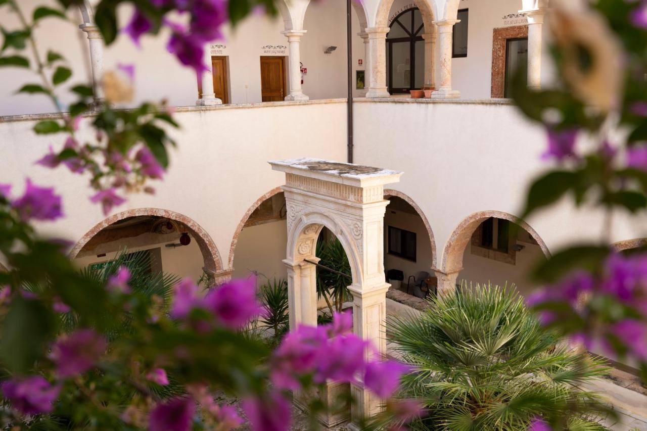 Готель Convento Di Stignano Rignano Garganico Екстер'єр фото